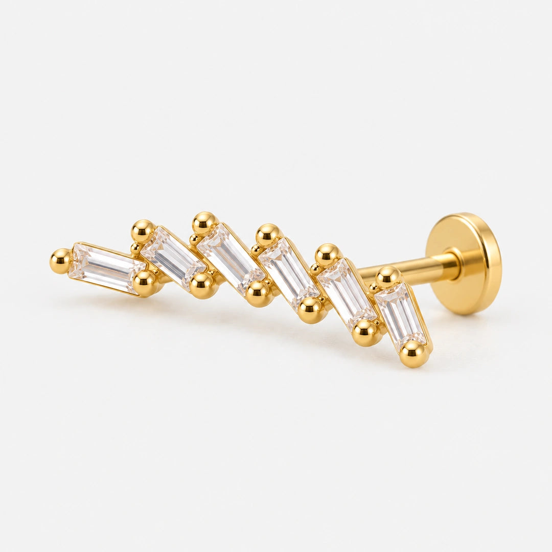 CHOICE Riviera kavisli baget 925 ayar gümüş, 14 ayar altın kaplama tragus piercing düz disk arkasını gösteren yan görünümü