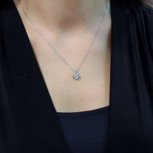 Choice Gümüş Kalem İşçilikli Yonca Kolye