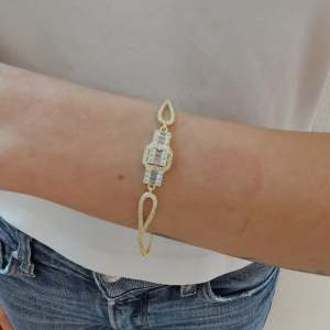 Baget Taşlı Gümüş Bileklik Kare Divan Gold