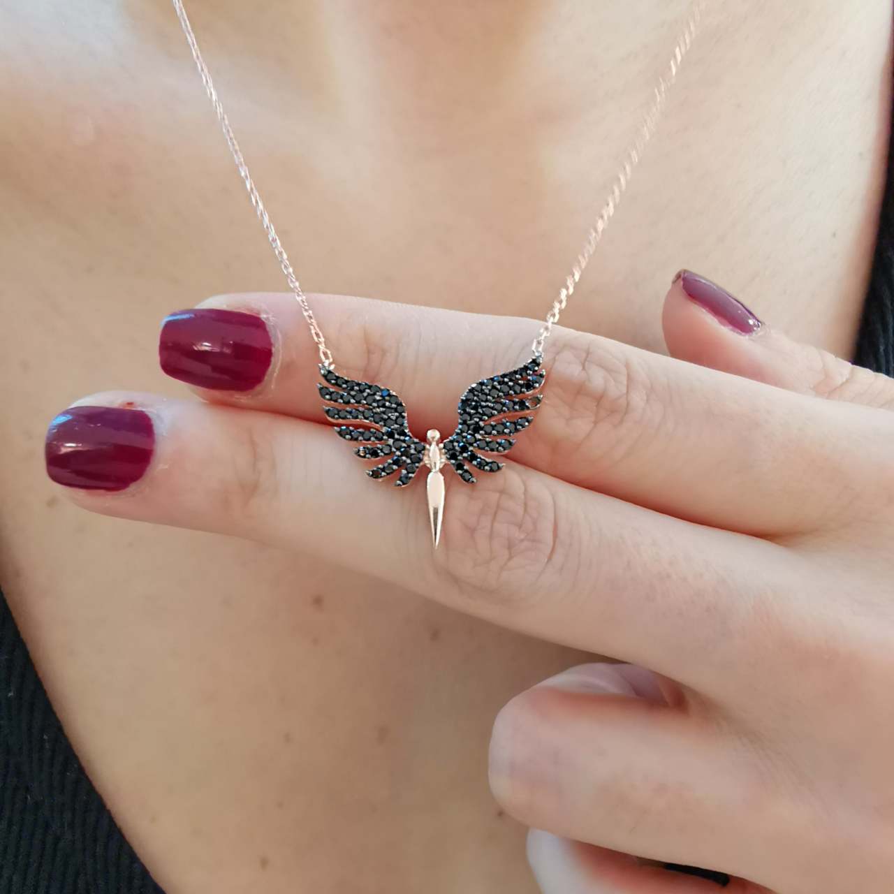 Huzur Meleği Bayan Gümüş Kolye Rose Siyah Taşlı